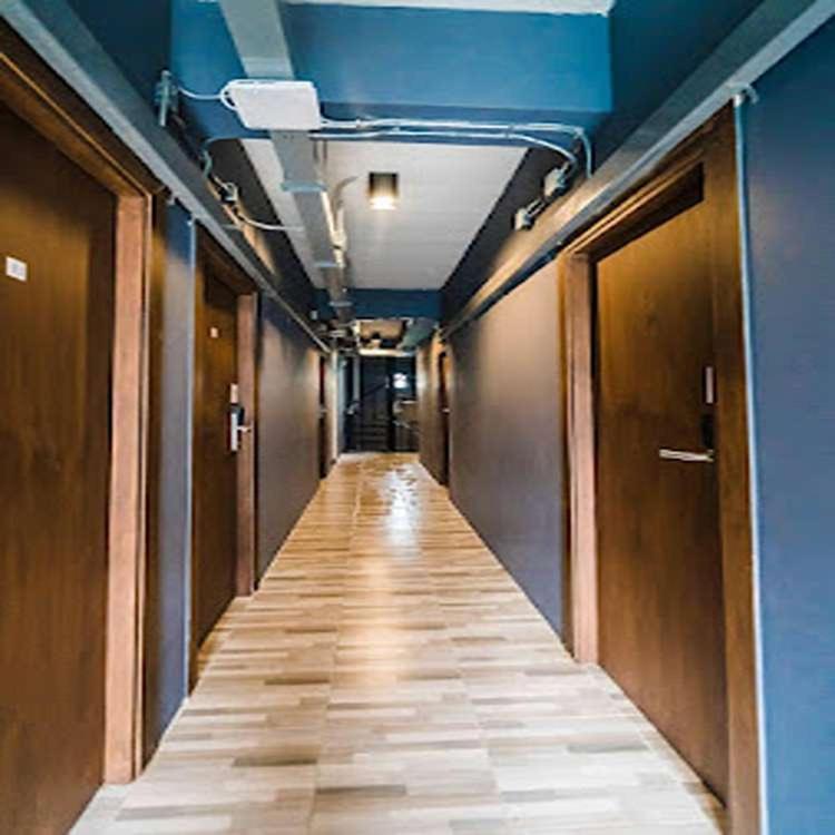 3Plus1 Hostel Patong Bagian luar foto